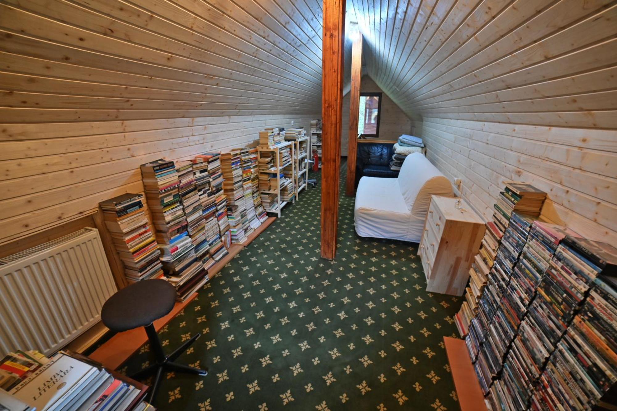 Casa De Vacanta Satic Piatra Craiului La Doi Viermi エクステリア 写真