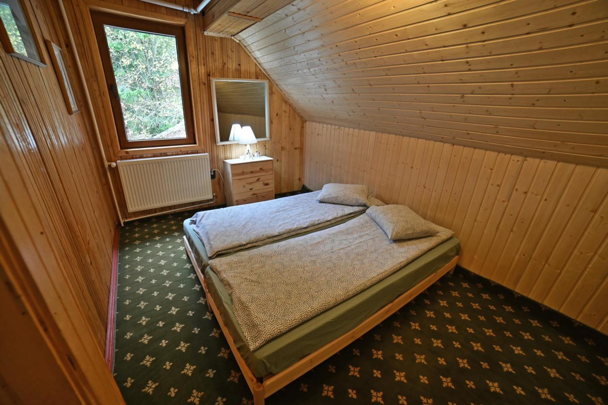 Casa De Vacanta Satic Piatra Craiului La Doi Viermi エクステリア 写真